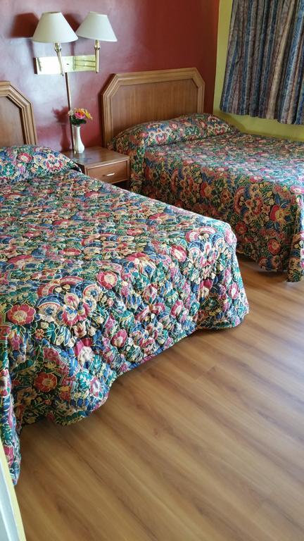 Slumber Motel Мърсед Стая снимка