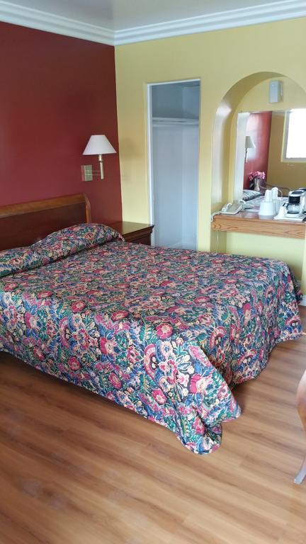 Slumber Motel Мърсед Стая снимка